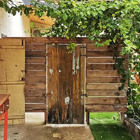 펜션 The Cabrio House- Unique Center Loft With Garden