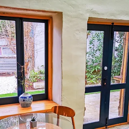 The Cabrio House- Unique Center Loft With Garden Holiday home