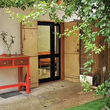 Casa de Férias The Cabrio House- Unique Center Loft With Garden *