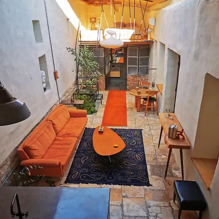 The Cabrio House- Unique Center Loft With Garden * Limassol